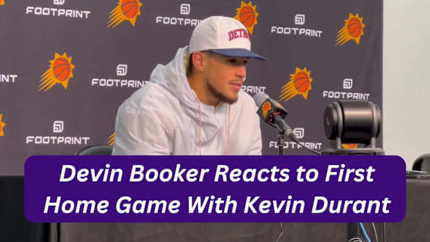 Devin Booker Reacts to Kevin Durant's Home Debut
